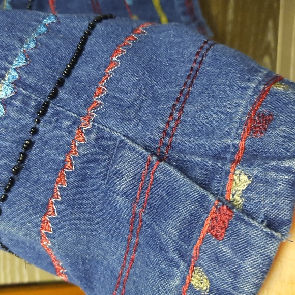 C.L.O.T.h.e.s denim 100% cotton beaded embroidery button up top - Picture 10 of 14